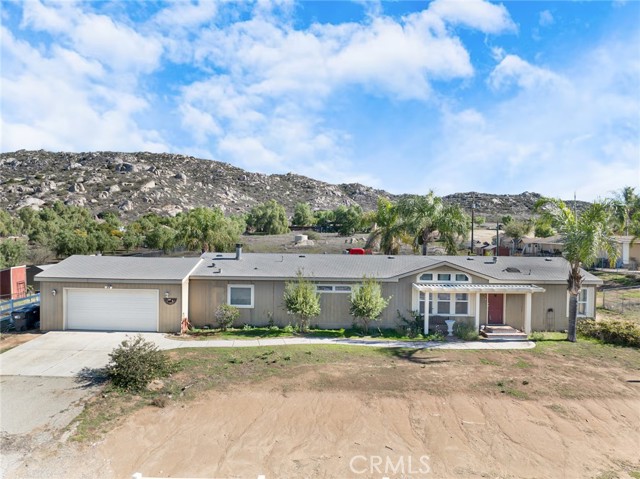 Property photo of 24090 Juniper Hills