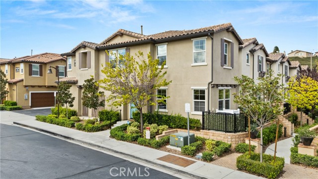 Property photo of 28687 Jardineras