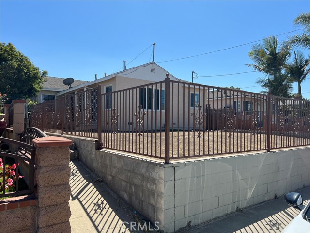 Property photo of 1554 Del Amo BL