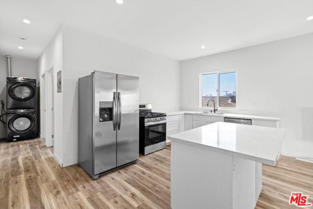 Property photo of 240 Robinson ST