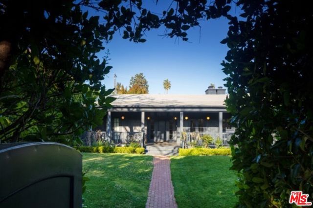 Property photo of 250 S Chadbourne AV