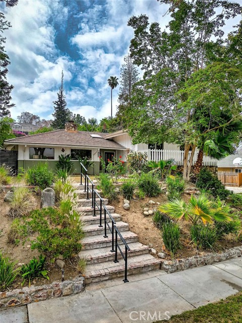 Property photo of 1169 Lyndhurst DR