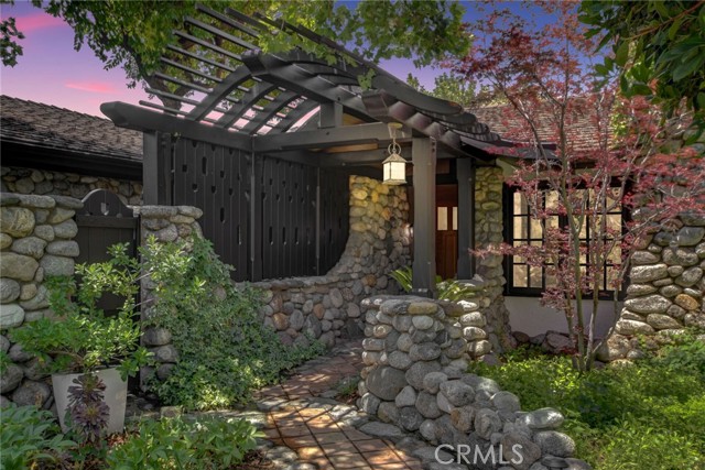 Property photo of 2293 Bonnie Brae AV