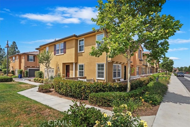 Property photo of 2932 Via Fiano