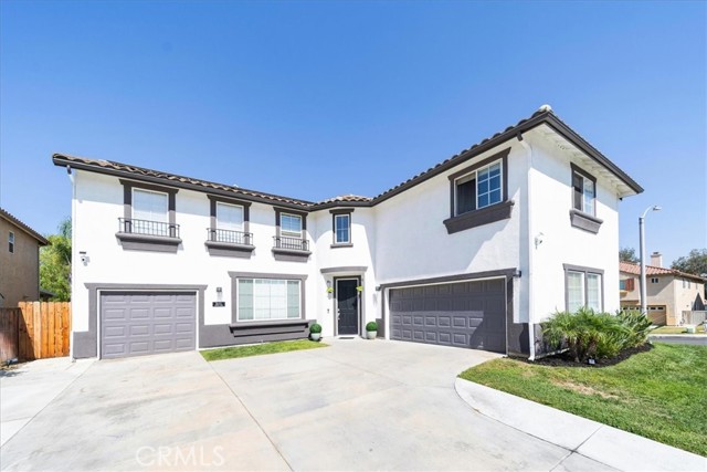 Property photo of 25933 Schafer DR