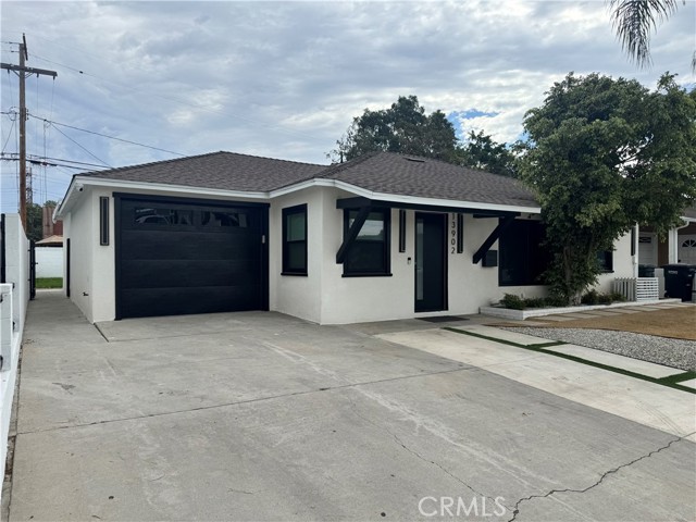 Property photo of 13902 Regentview AV