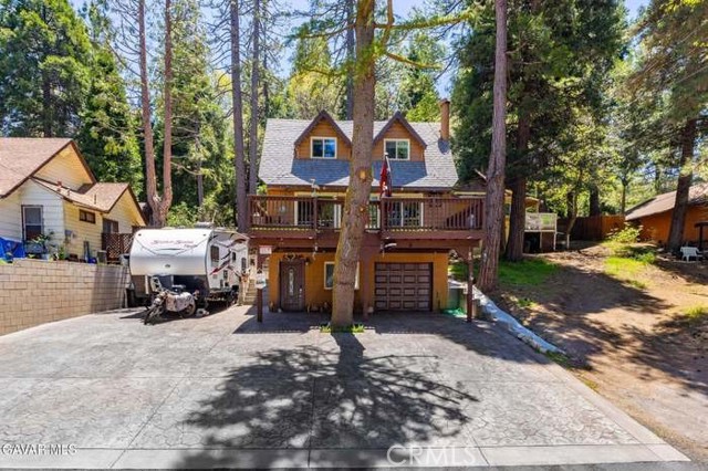 Property photo of 23095 Balsam LN