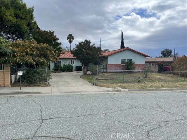 Property photo of 1106 N Durward
