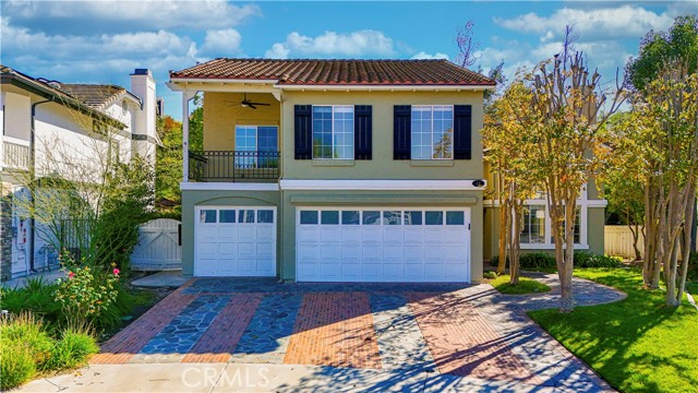 Photo of 12 Mahogany