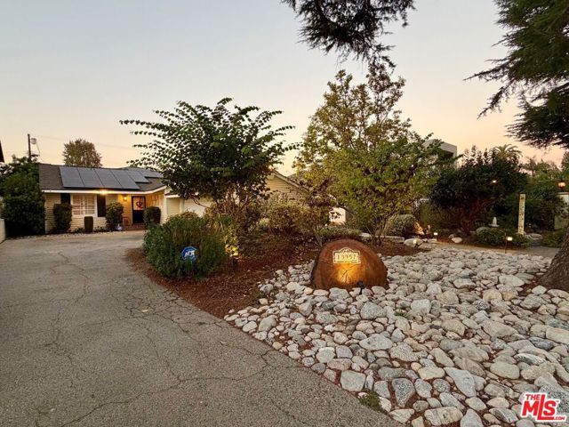 Photo of 13957 Chandler Bl