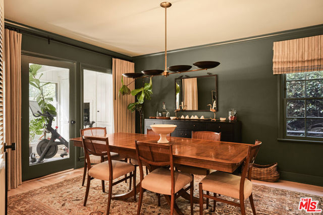 Property photo of 651 S Bundy DR