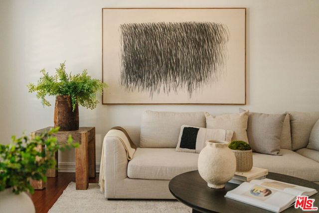 Property photo of 951 Granville AV