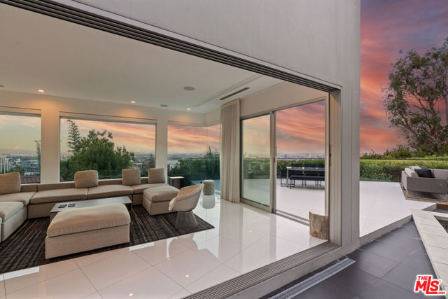 Property photo of 1377 Miller PL