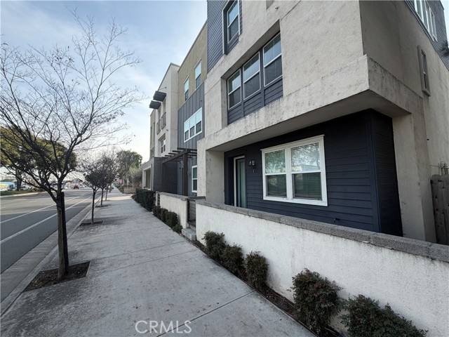 Property photo of 1410 N Harbor