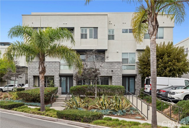 Property photo of 1683 Superior