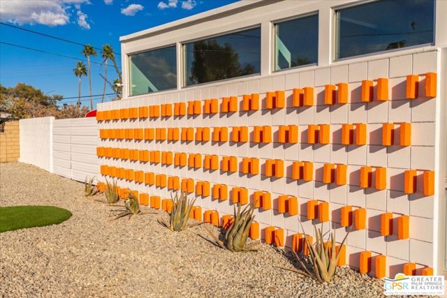 Property photo of 2410 N Starr RD