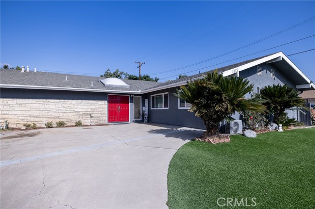 Property photo of 1315 E Greenview DR