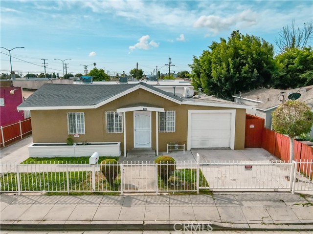 Property photo of 806 W Spruce ST