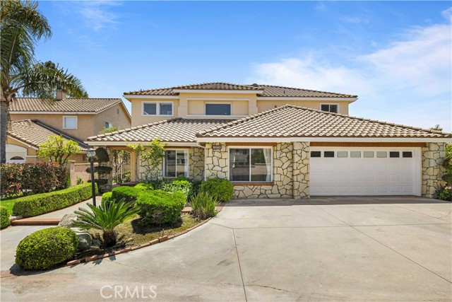 Property photo of 18560 Stonegate Lane