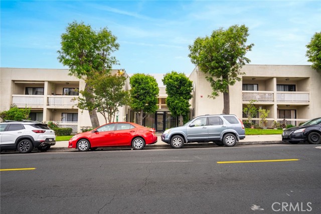 Photo of 10149 Commerce Av