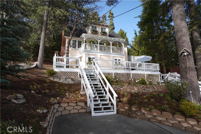 Property photo of 26335 Forest LN