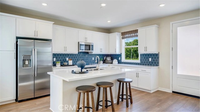 Property photo of 2561 E Hyde Paseo