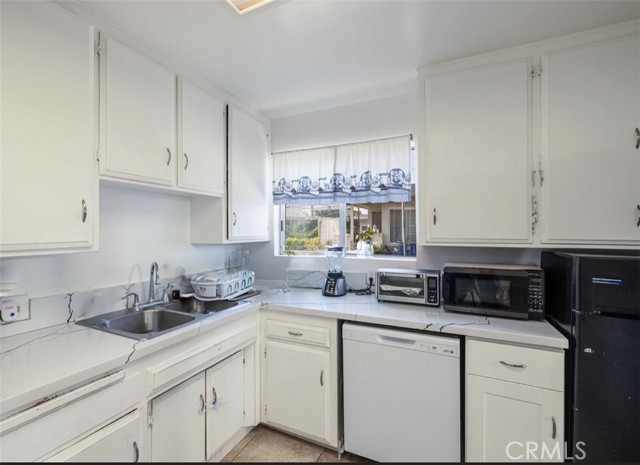 Property photo of 12461 Pine ST