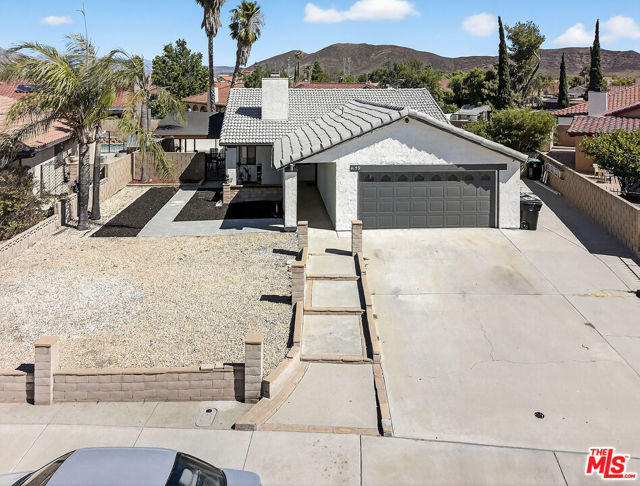 Property photo of 4159 Roxbury DR