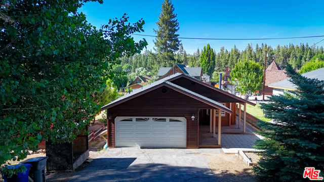 Property photo of 42560 Falcon AV
