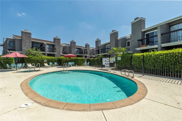 Property photo of 23549 Victory Blvd.