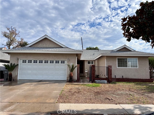 Property photo of 220 Gwynwood