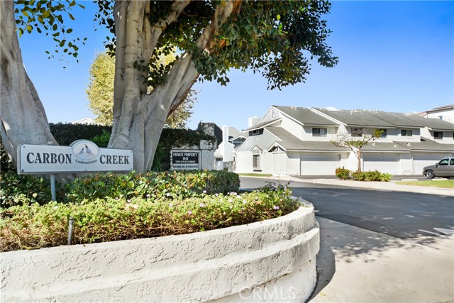 Property photo of 199 N Magnolia
