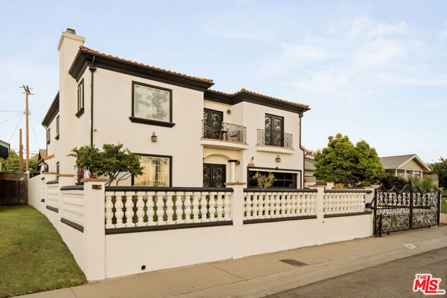 Property photo of 8906 Yorktown AV