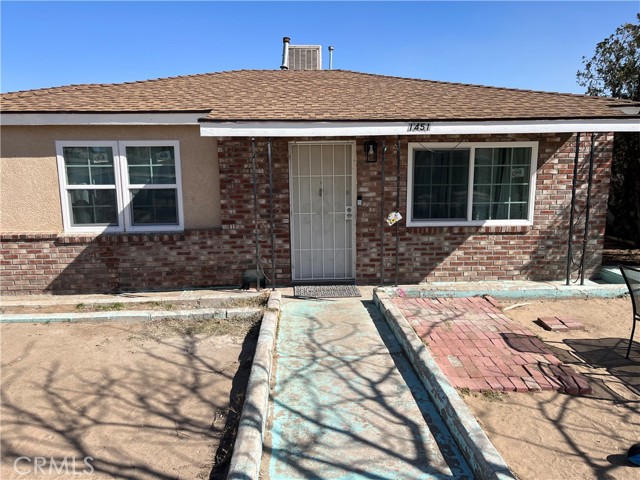 Property photo of 1451 Riverside Dr