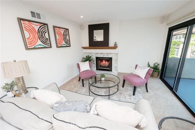 Property photo of 6716 Clybourn