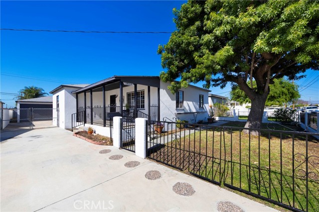 Property photo of 15613 Thornlake AV