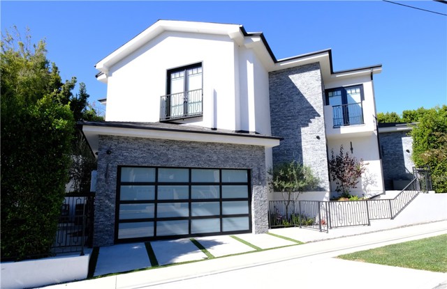 Property photo of 1651 Fairburn AV