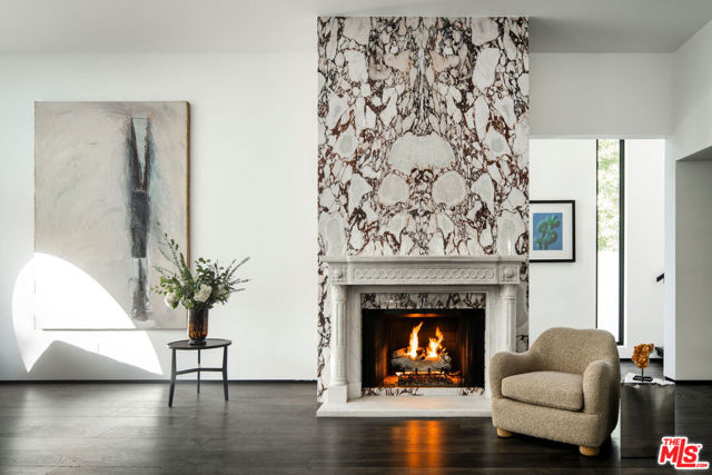 Property photo of 810 N Orlando AV