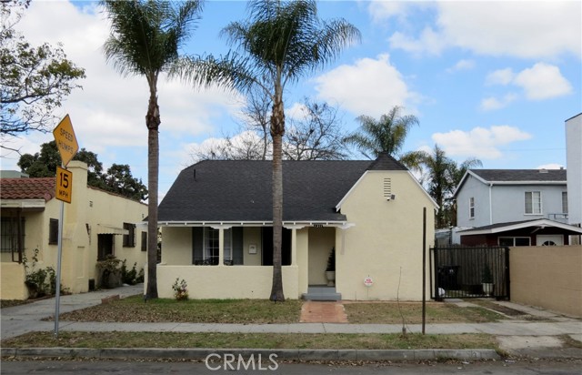 Property photo of 1311 W 65th PL