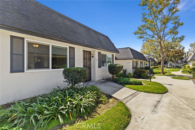 Property photo of 1324 Victoria DR