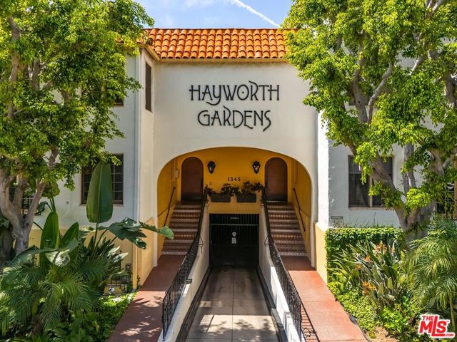 Property photo of 1345 N Hayworth AV
