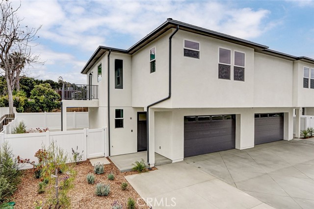 Property photo of 26016 Oak ST