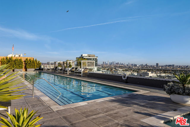 Property photo of 6250 Hollywood BL