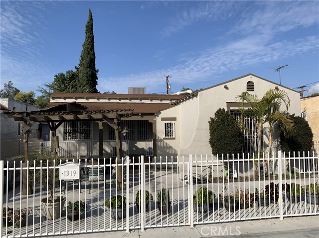 Property photo of 1319 S Downey RD