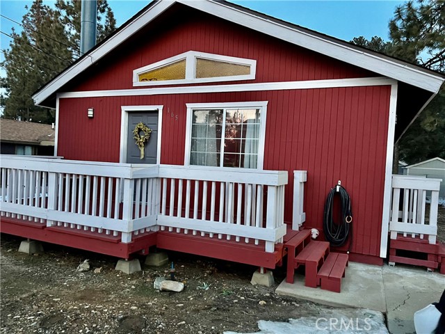 Property photo of 165 Sunset LN