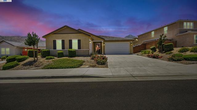 Photo of 21175 Packing House Ct