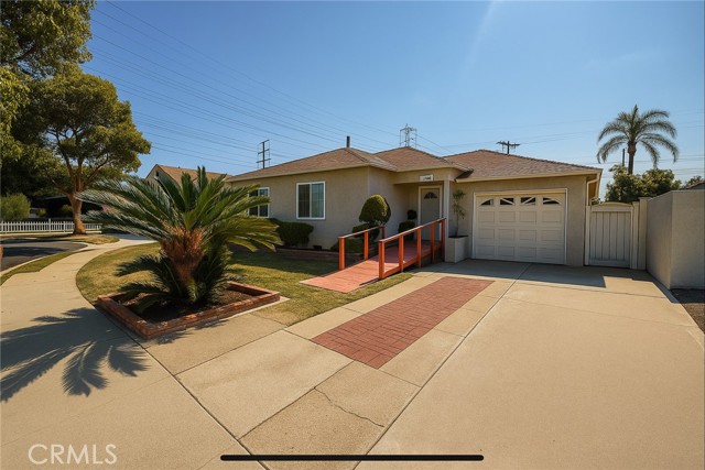 Property photo of 17515 Delia AV