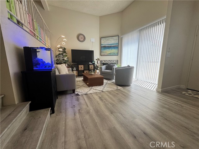 Property photo of 300 N Isabel ST