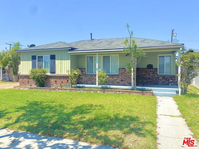Property photo of 13603 Clark AV