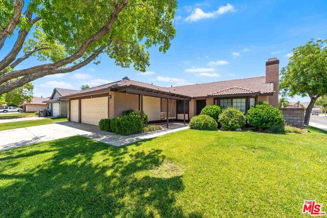 Property photo of 2838 W J9 AV
